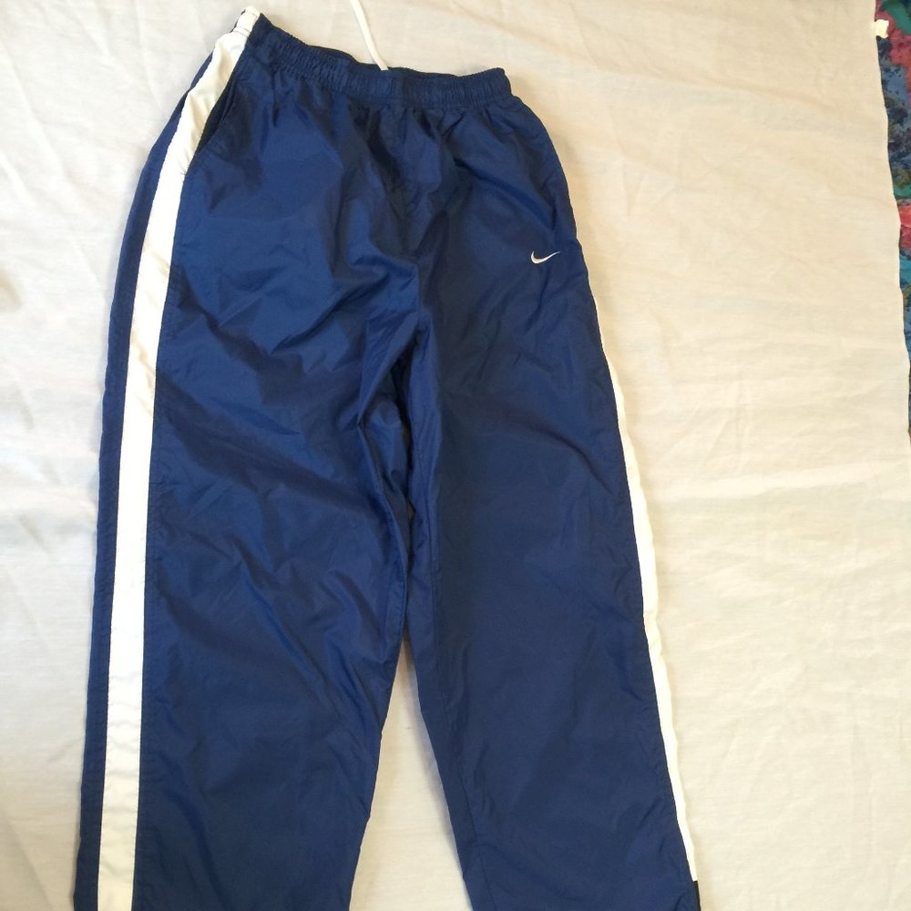 🍎🍎🍎 NIKE WOMENS UNLINED ATHLETIC PANTS SIZE M 8-10 🍎🍎🍎
